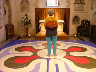 Designer Maggie Organ at centre of labyrinth Designer Maggie Organ at centre of labyrinth